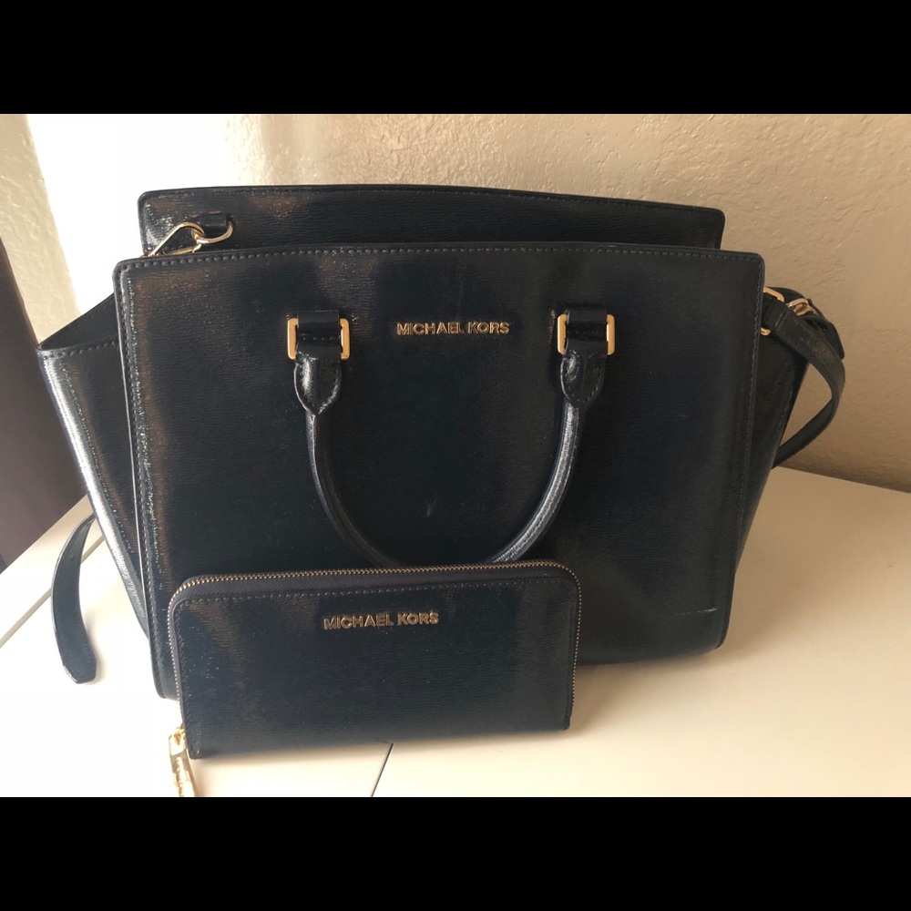 Michael kors purse and wallet